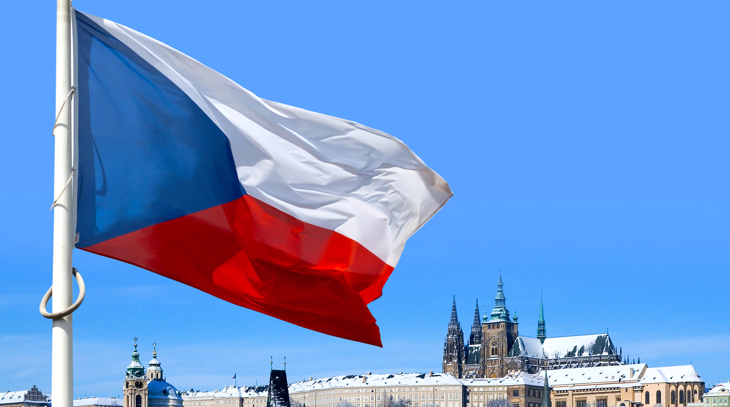 Чехия высылает двух послов из России - премьер Бабиш назвал ключевую причину