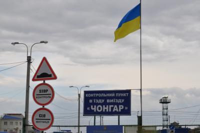 Оккупанты полностью перекрыли движение через админграницу между Украиной и Крымским полуостровом