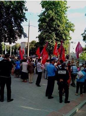 Геращенко: пророссийский митинг в Харькове сегодня был запрещен решением суда