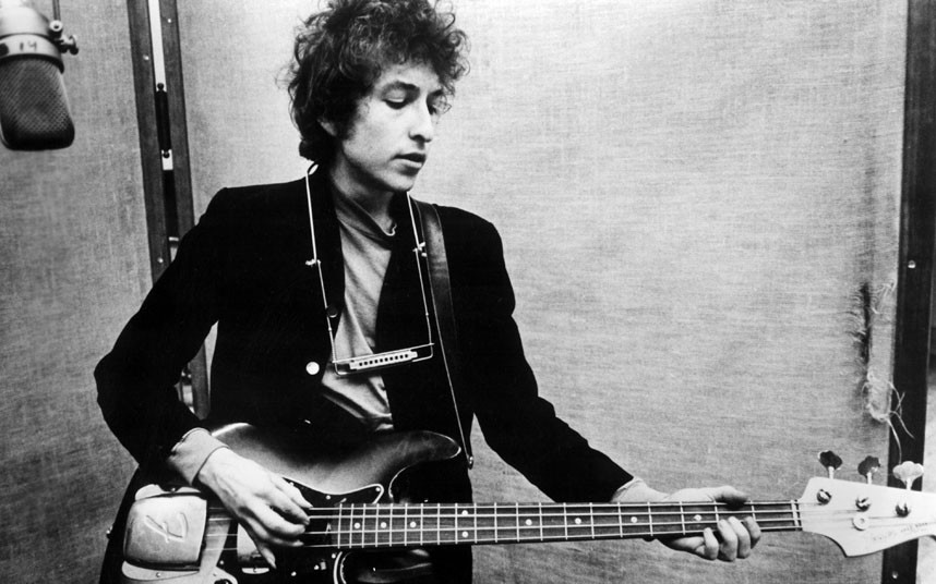 Легенда великой американской песенной традиции Боб Дилан завоевал Нобелевскую премию по литературе - 2016 