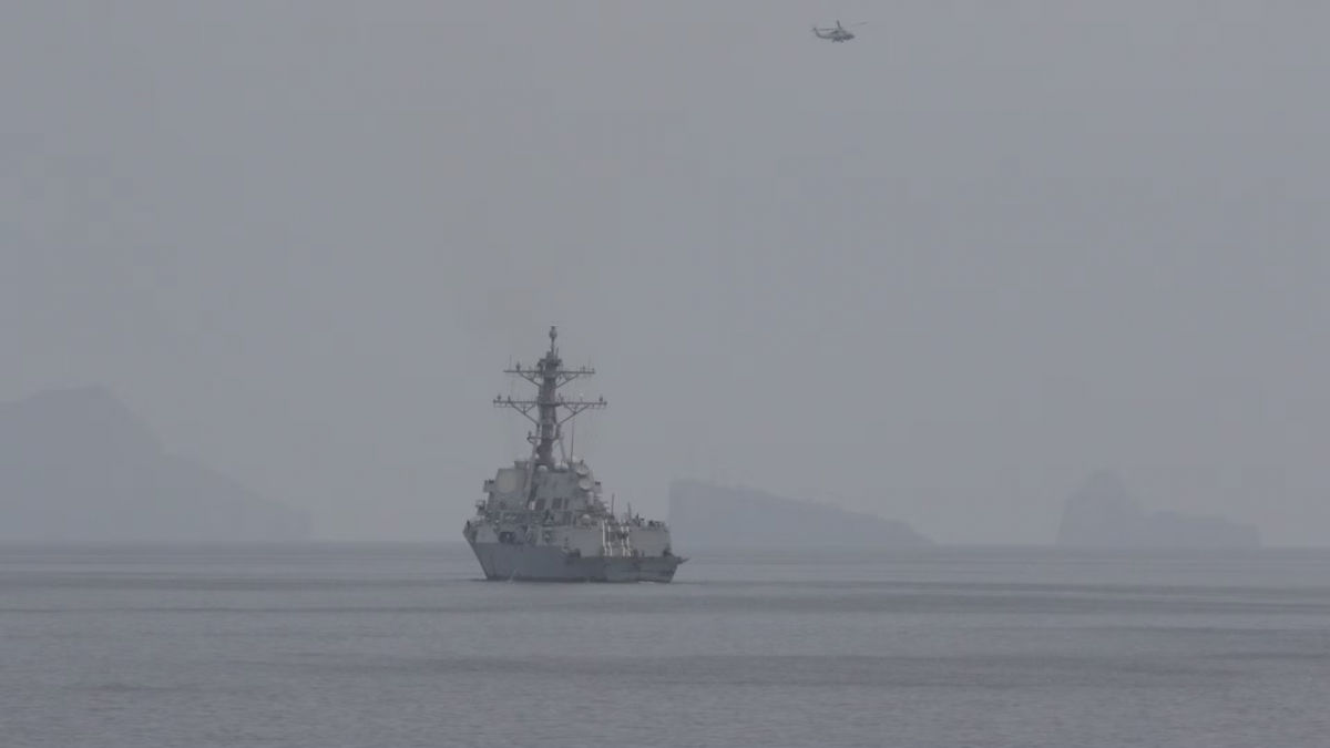 Китайский танкер, находящийся под санкциями США, прорвал блокаду Ормузского пролива американскими ВМС