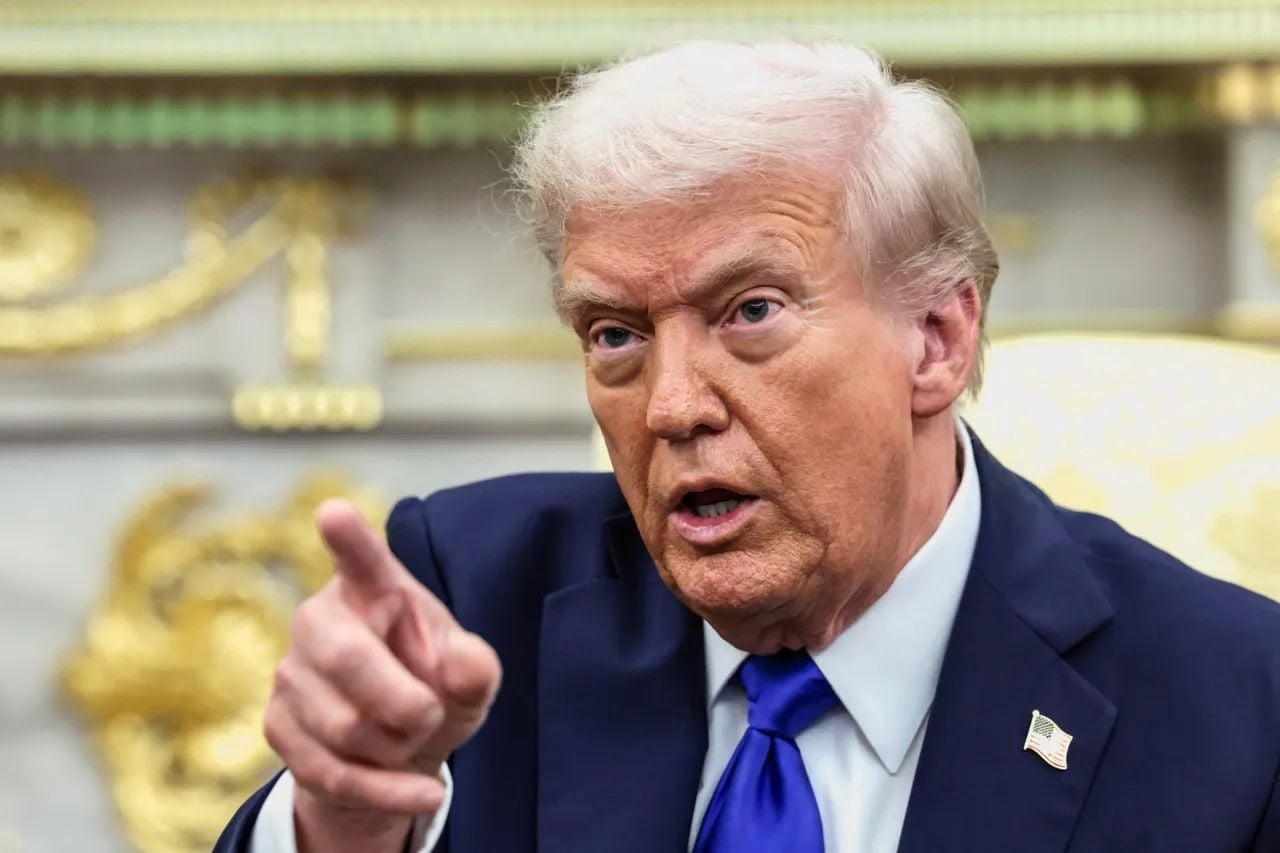 "Откройте этот чертов пролив", - Трамп сорвался на Иран и рассказал, что будет во вторник 