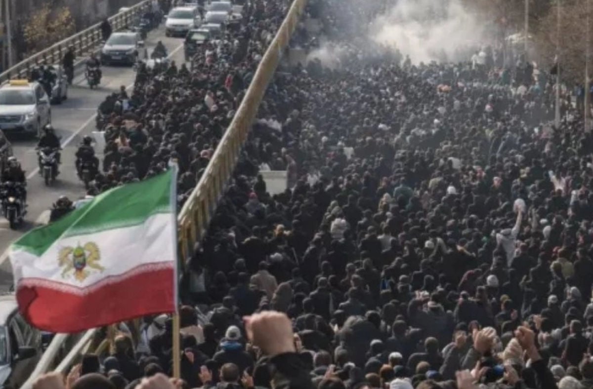 Трамп готовит сценарий точечных ударов по руководству Ирана, чтобы воодушевить иранцев на свержение режима – Reuters