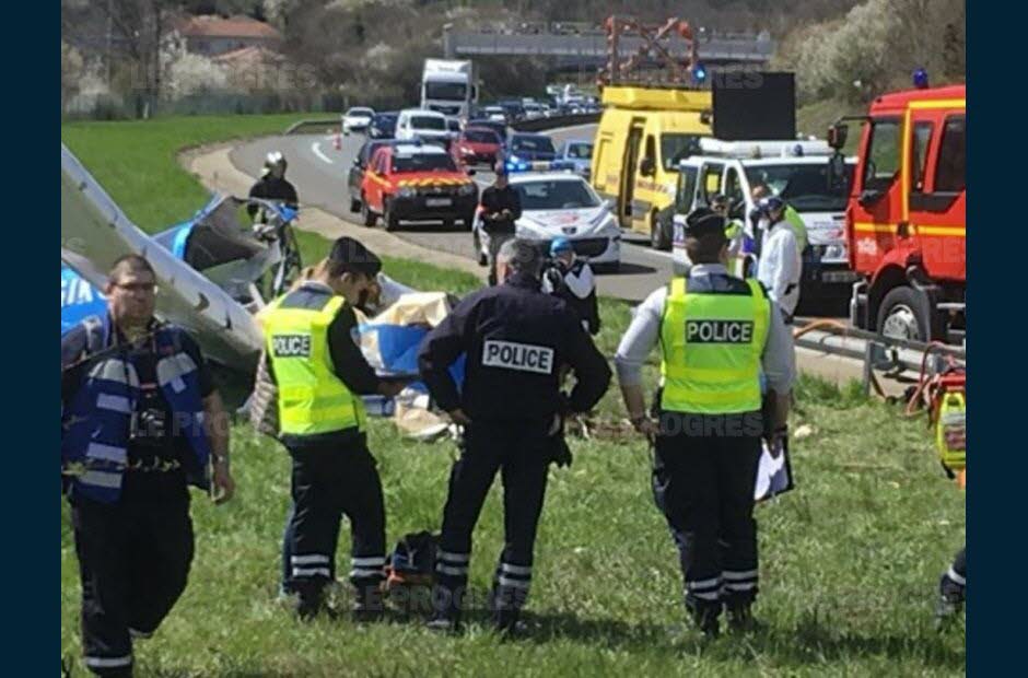 Трагедия во Франции: самолет рухнул на автостраду. Есть жертвы