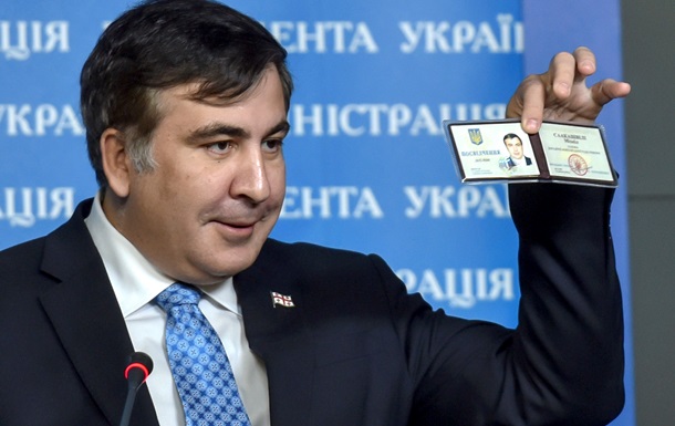 Больше месяца Михаил Саакашвили не может получить вид на жительство в Украине