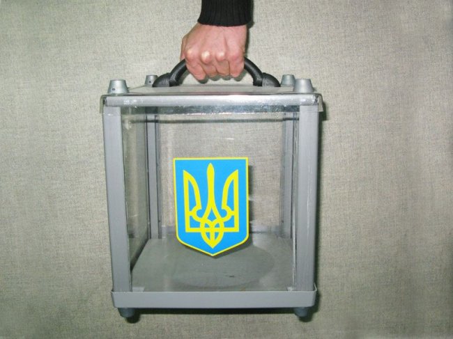 Члены избирательной комиссии Черкасской области ушли в гостиничный номер с бюллетенями