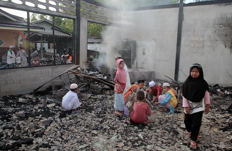 На юге Таиланда сгорели шесть школ