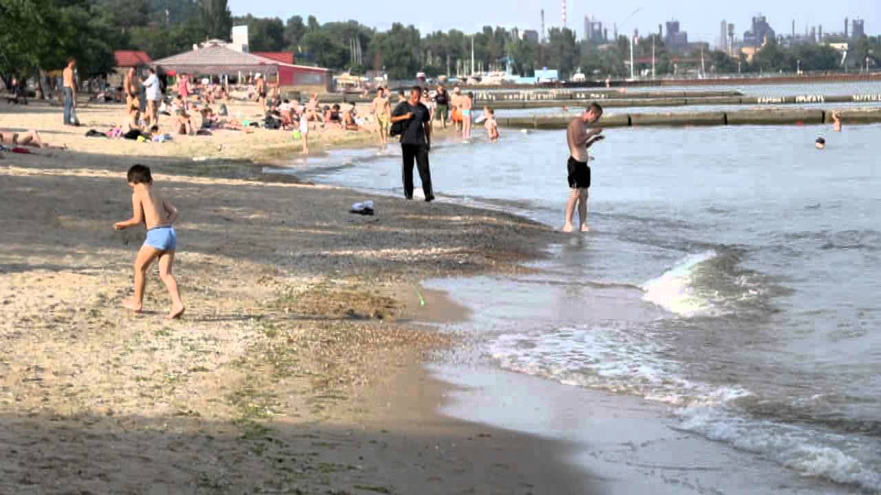 ​Массовое отравление в Мариуполе: дети попали в больницу после купания в море - раскрыта причина инцидента