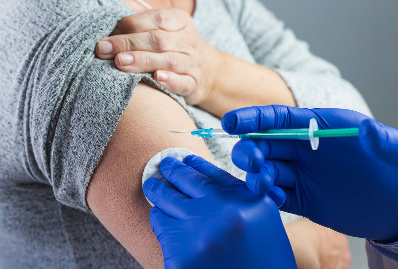 ​Минздрав Украины озвучил сроки, когда переболевшим коронавирусом можно делать прививку