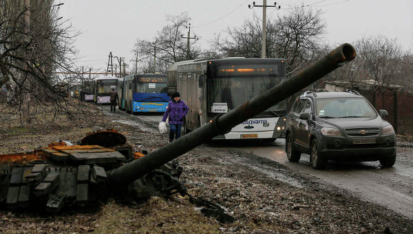 ДНР: украинские военные выехали из дебальцевского котла  под видом мирных жителей