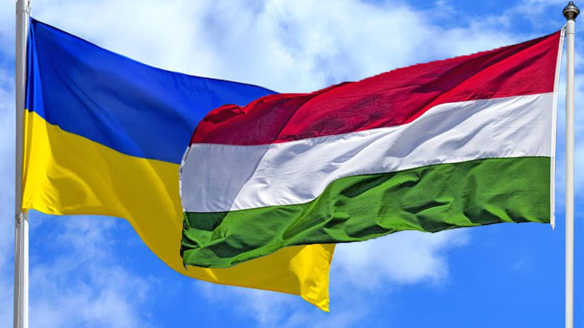 СМИ: Венгрия блокировала выделение "военного" транша для Украины
