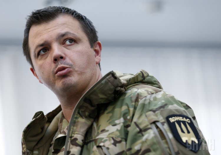 Семенченко призвал немедленно ввести военное положение на оккупированных территориях