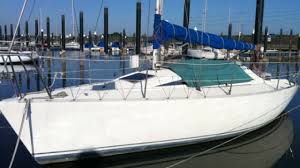 В КНДР проигнорировали требования России немедленно освободить экипаж задержанной яхты "Элфин"