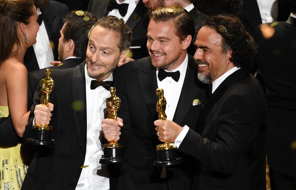 “Выживший” принес Ди Каприо первый “Оскар”: Сеть взорвали фотожабы и мэмы