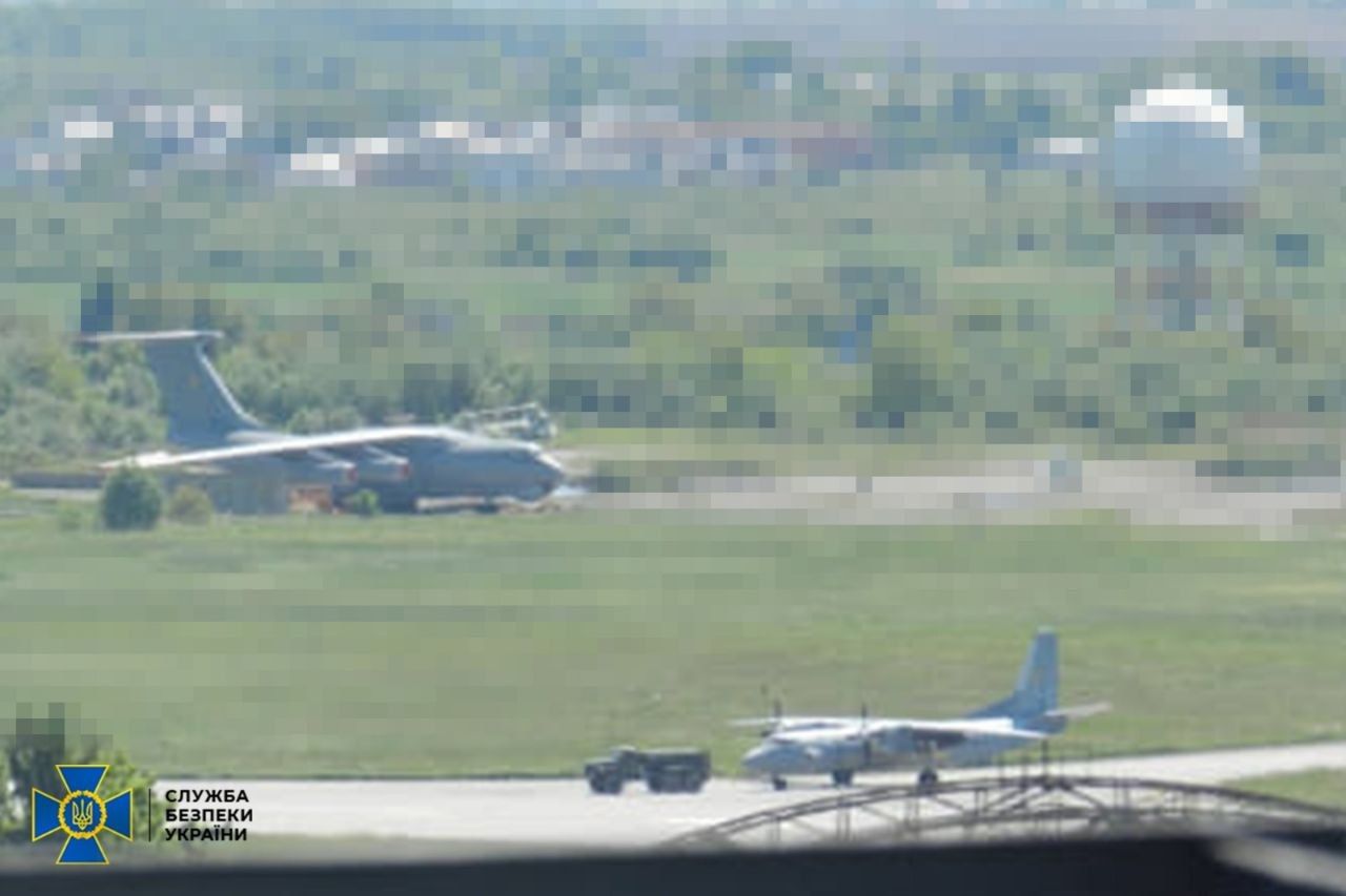 СБУ раскрыла сеть ГРУ РФ из 14 человек, "охотившуюся" за F-16 и Mirage 2000