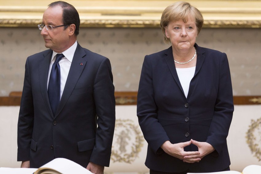 AFP: переговоры Олланда и Меркель отложены из-за трагедии в Париже