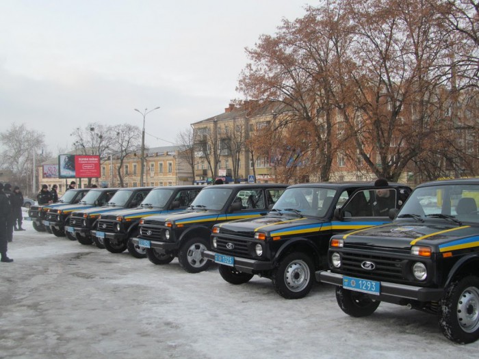"Зрада в Полтаве": местная полиция закупила 10 российских автомобилей - пользователи Сети возмущены 
