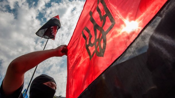 "Правый сектор" проведет народное вече на Майдане 