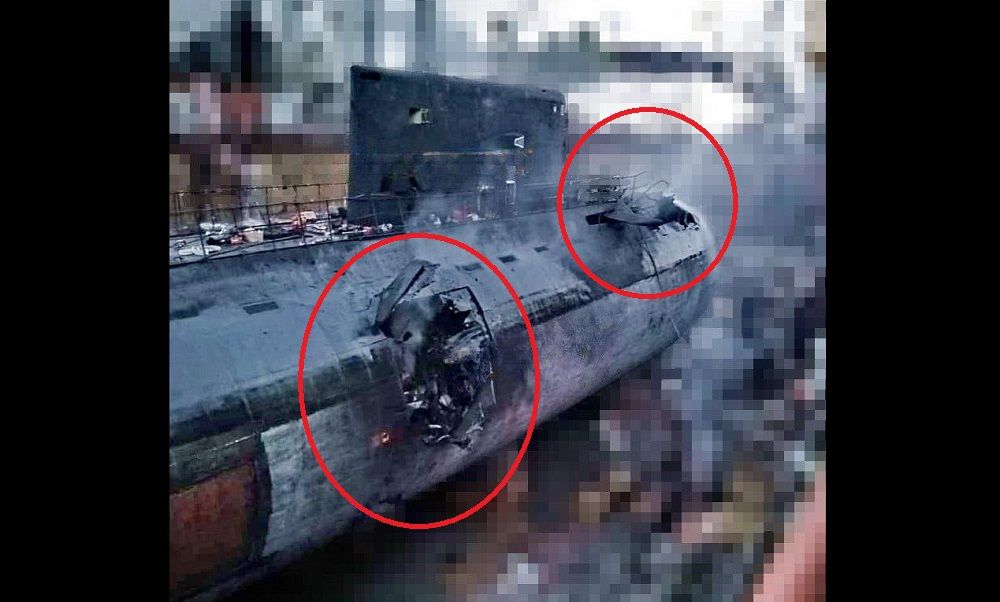 ВСУ ракетами продырявили "Ростов" в двух местах: на новых фото видно, что подлодка уничтожена