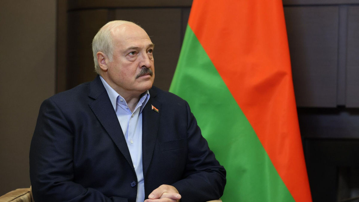 Лукашенко после "бавовны" в Мачулищах срочно собрал силовиков и нервно выдвинул требования