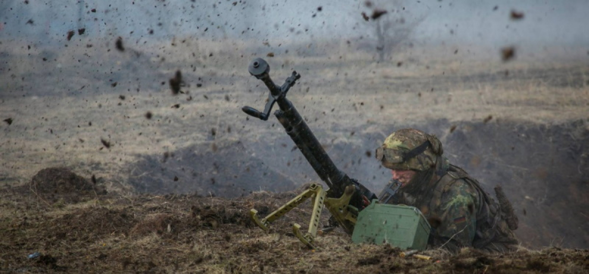 Боевики ударили по ВСУ на Донбассе из тяжелых орудий: режим "перемирия" нарушен