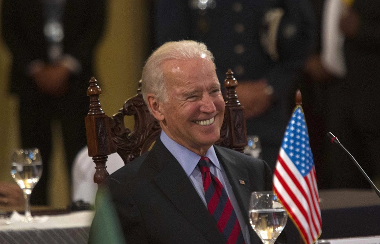 Джозеф Байден назвал российскую гуманитарную помощь вопиющей провокацией