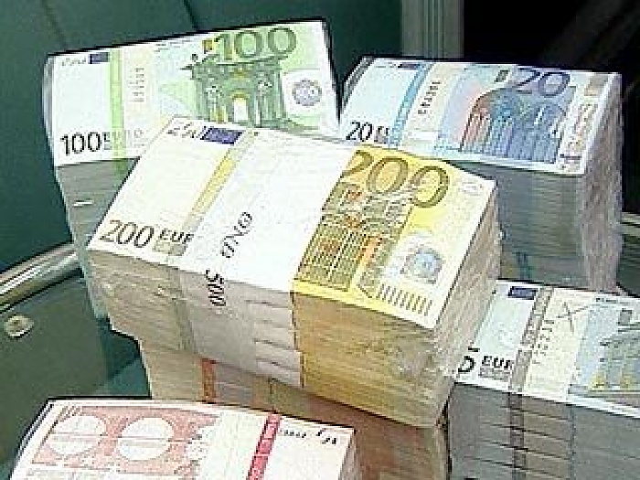 Правительство Украины получит 1,8 млрд евро