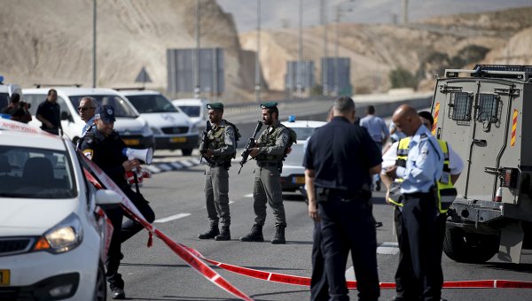 Израильтянин сознательно сбил автомобилем палестинку и не дал ей совершить теракт