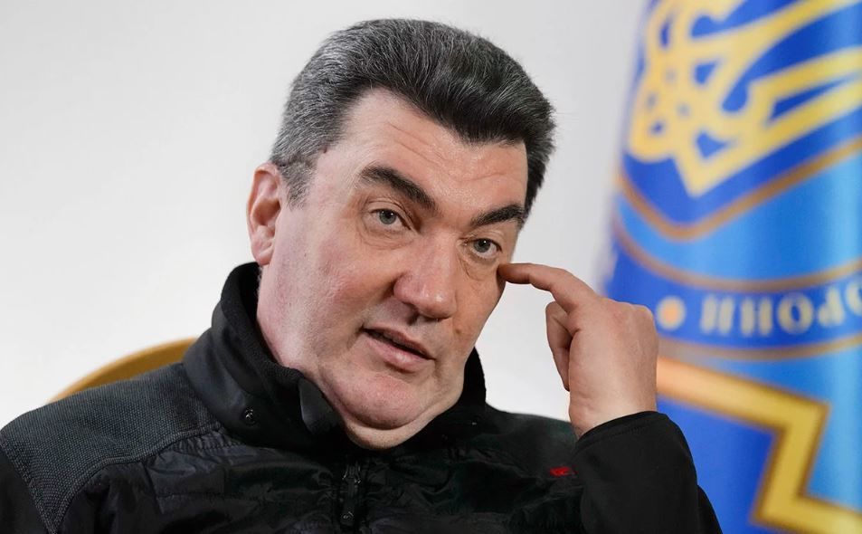 Данилов назвал три составляющие для освобождения Донецка, Луганска и Крыма в следующем году