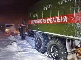 На трассе Харьков - Симферополь из-за непогоды застряли больше 20 грузовиков