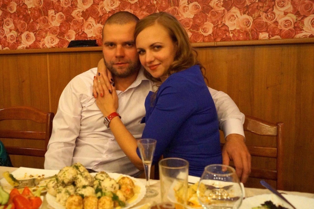Россиянин, забивая жену до смерти, делал фотографии своего "подвига" и рассылал знакомым. На помощь несчастной женщине никто так и не пришел – кадры не для слабонервных 