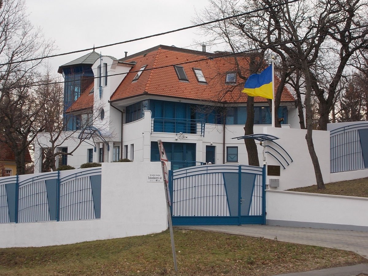 Экс-дипломат Украины, обвиненный в шпионаже, отказался возвращаться на родину – хочет в Россию