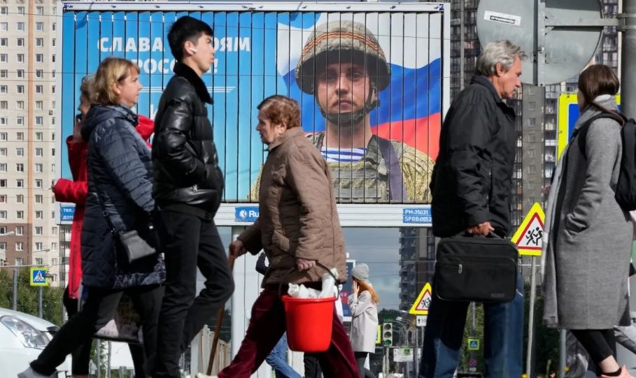 Стало известно, какой главный вопрос волнует граждан РФ и чего больше всего они хотят в 2026 году: опрос