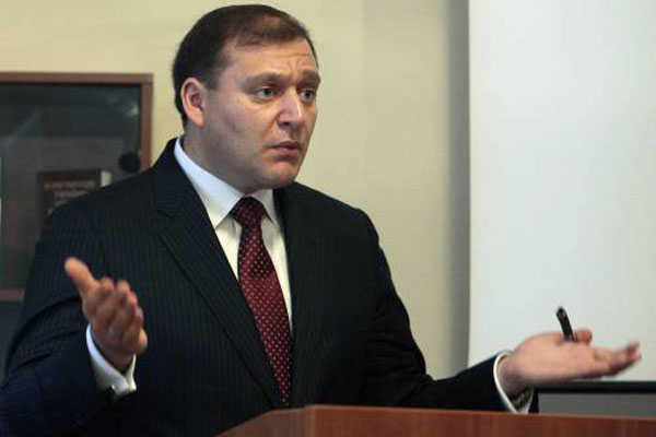 Добкин стал единственным нардепом, проголосовавшим против лишения Януковича звания президента