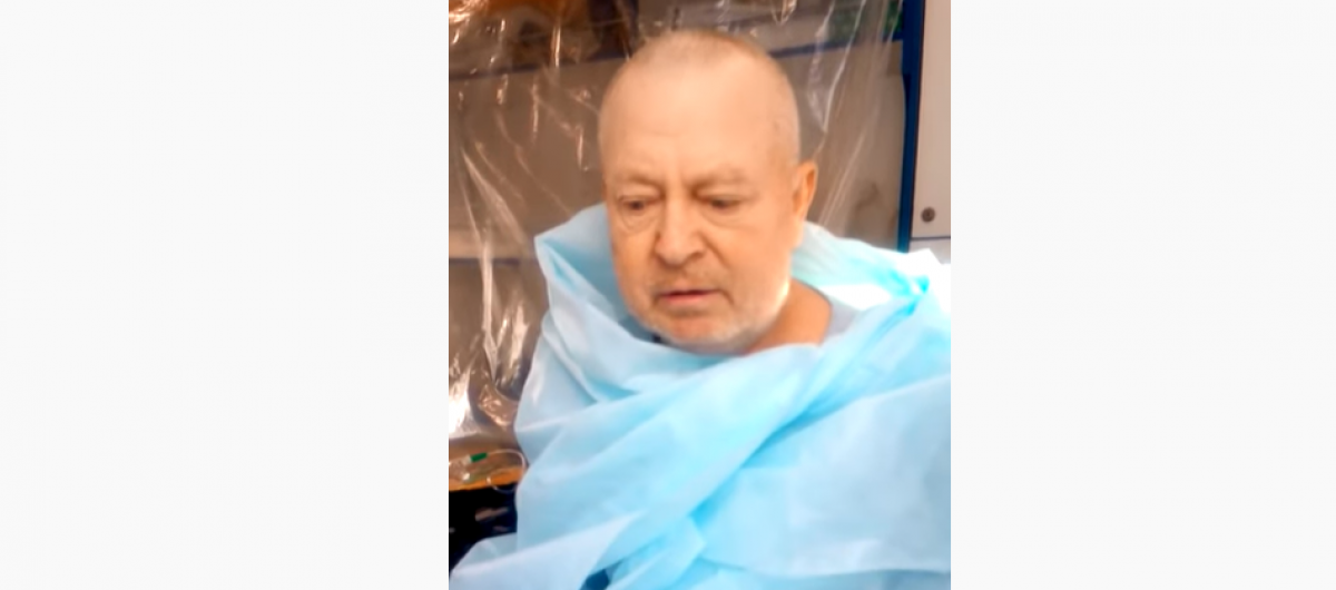 Под Днепром мужчину перевозили в другой город в мороз и без одежды – в Сети негодуют