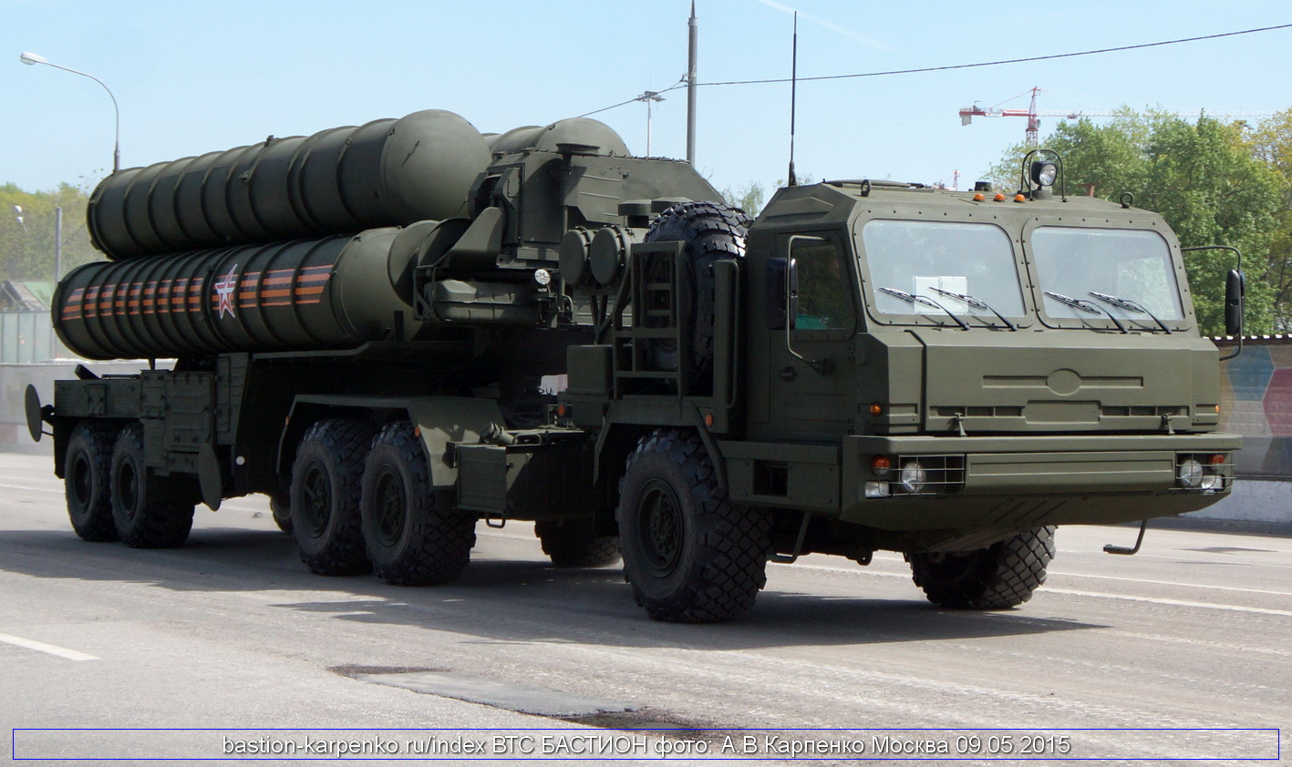 В России сообщили о размещении в оккупированном Крыму еще одного полка ЗРК С-400 "Триумф"