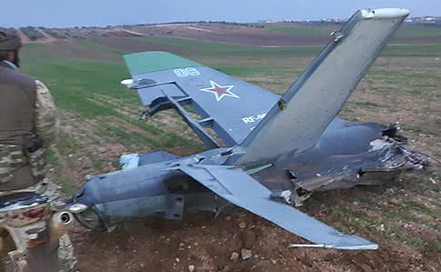 Соцсети: российского летчика, сбитого над Сирией, готовили к бомбардировкам Украины - кадры