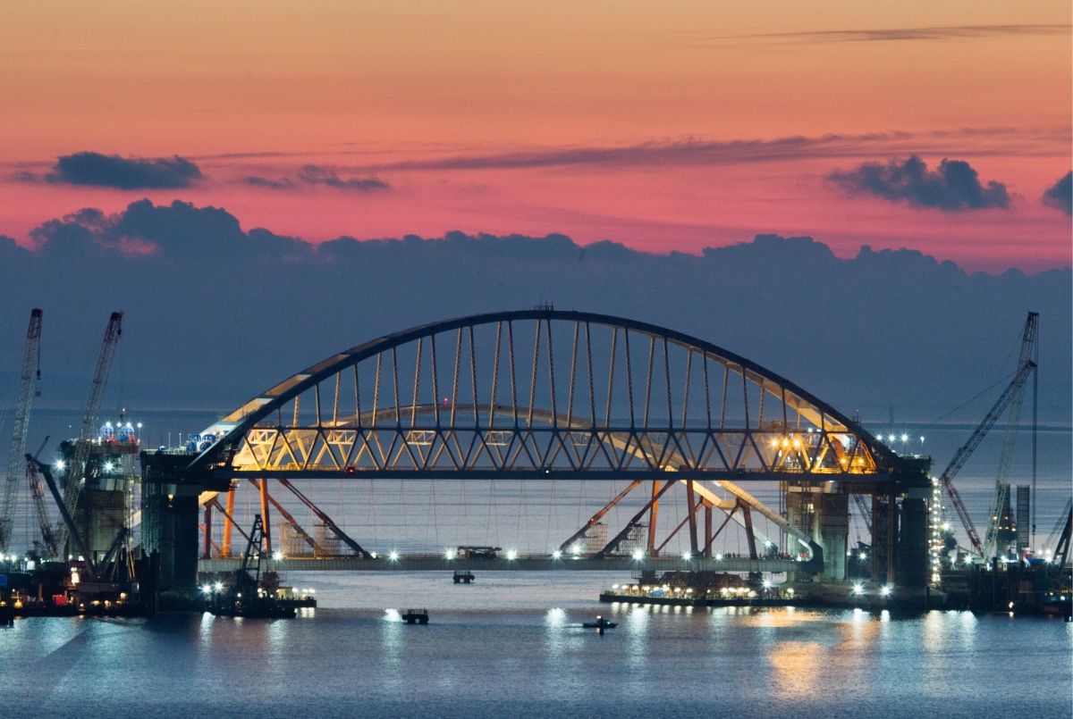 Подстраховка для Крымского моста: в России думают, что делать с Керченской паромной переправой 