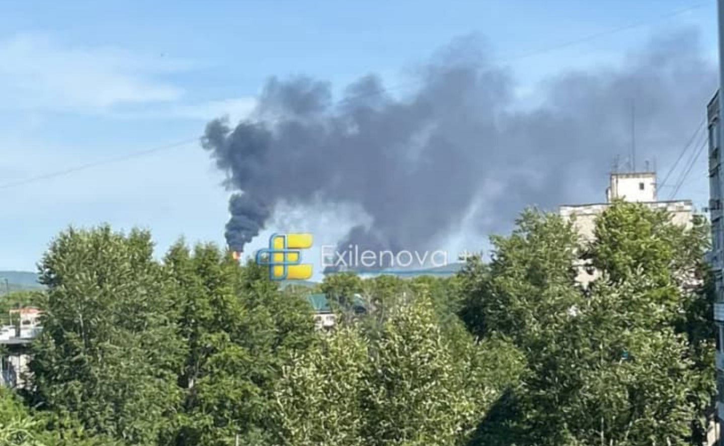 В Комсомольске-на-Амуре горит НПЗ, крупнейший на Дальнем Востоке России