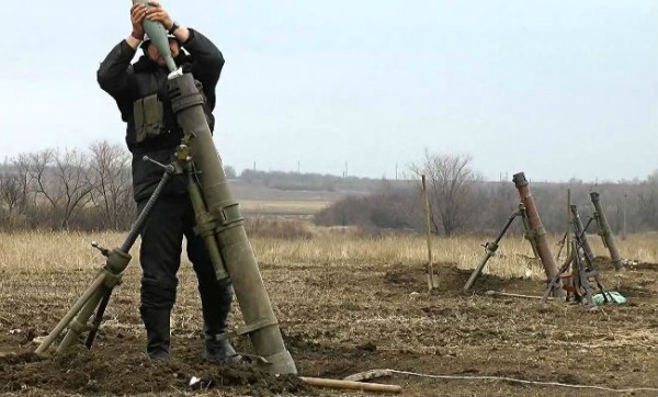 На Луганщине из-за обстрелов террористов "ЛНР" отложено открытие нового автомобильного пункта пропуска 