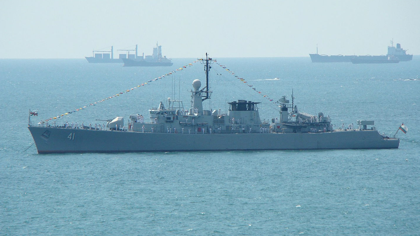 На маршрут украинского морского коридора вышли корабли ВМС Болгарии и Румынии: что известно