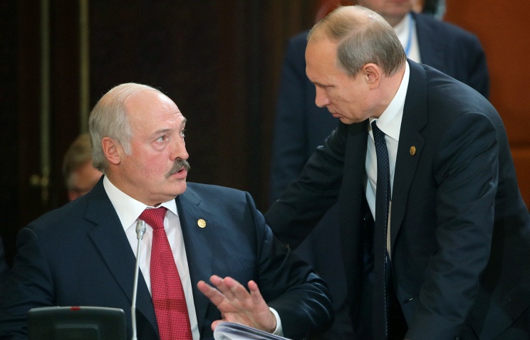 Путин "легализовал" присутствие российских войск на территории Беларуси: худшие опасения военных экспертов подтвердились 