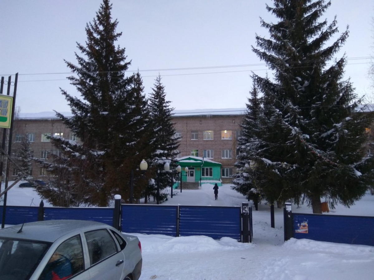 Кадры из больницы в России: пациенты без ног ползут по полу, а врачи равнодушно проходят мимо