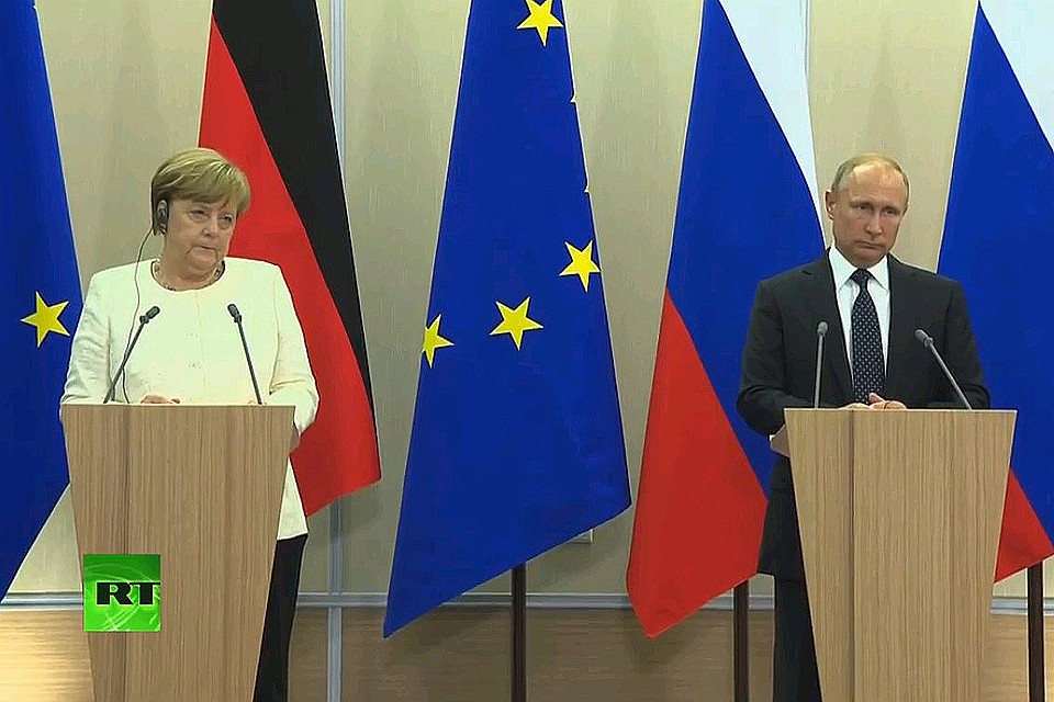 Меркель и Путин в Сочи сделали заявления по ситуации на Донбассе после переговоров - каждый свое