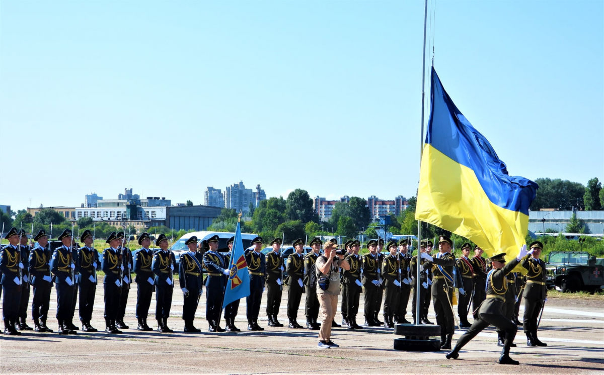 К параду готовы: в Сети выложили фото и видео с репетиции военных ВСУ