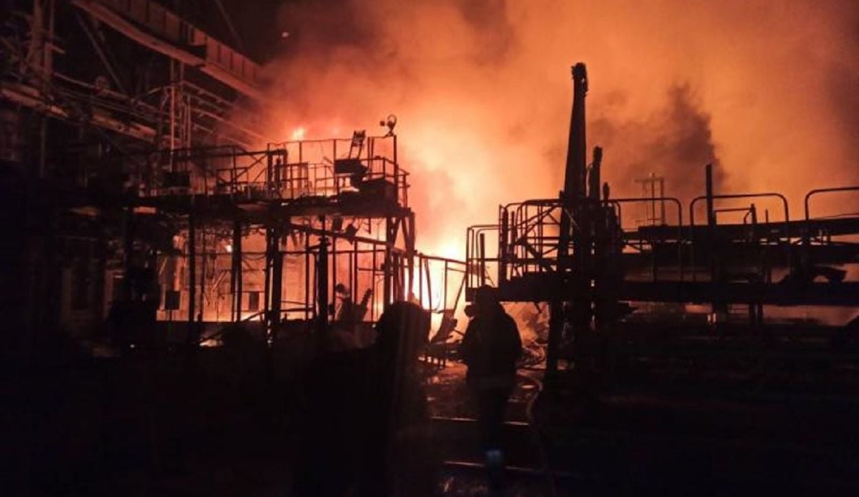 РФ обстреливает железнодорожную инфраструктуру и объекты энергетики в нескольких регионах Украины – детали атаки