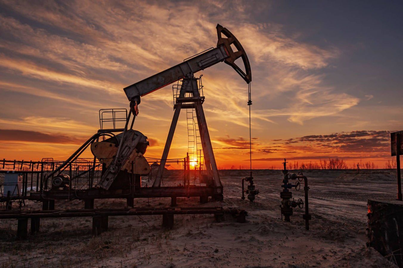 Доходы России от продажи нефти резко сократились: известны причины