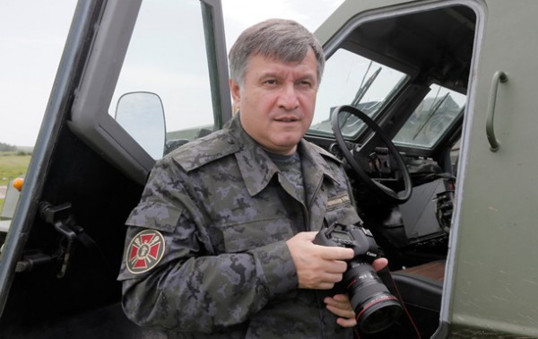Ждите запуска новой Патрульной полиции Украины в Крыму, Донецке и Луганске, мы уже к этому готовимся – глава МВД Арсен Аваков