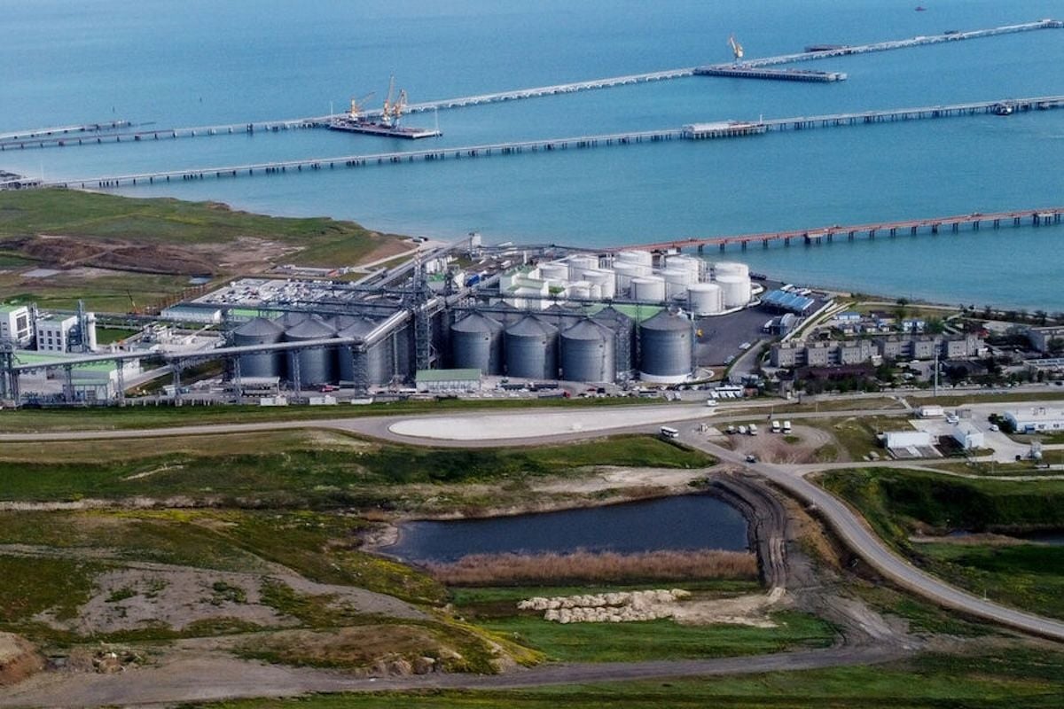 Результат "огненный": ВСУ успешно атаковали стратегически важный порт Тамань в РФ