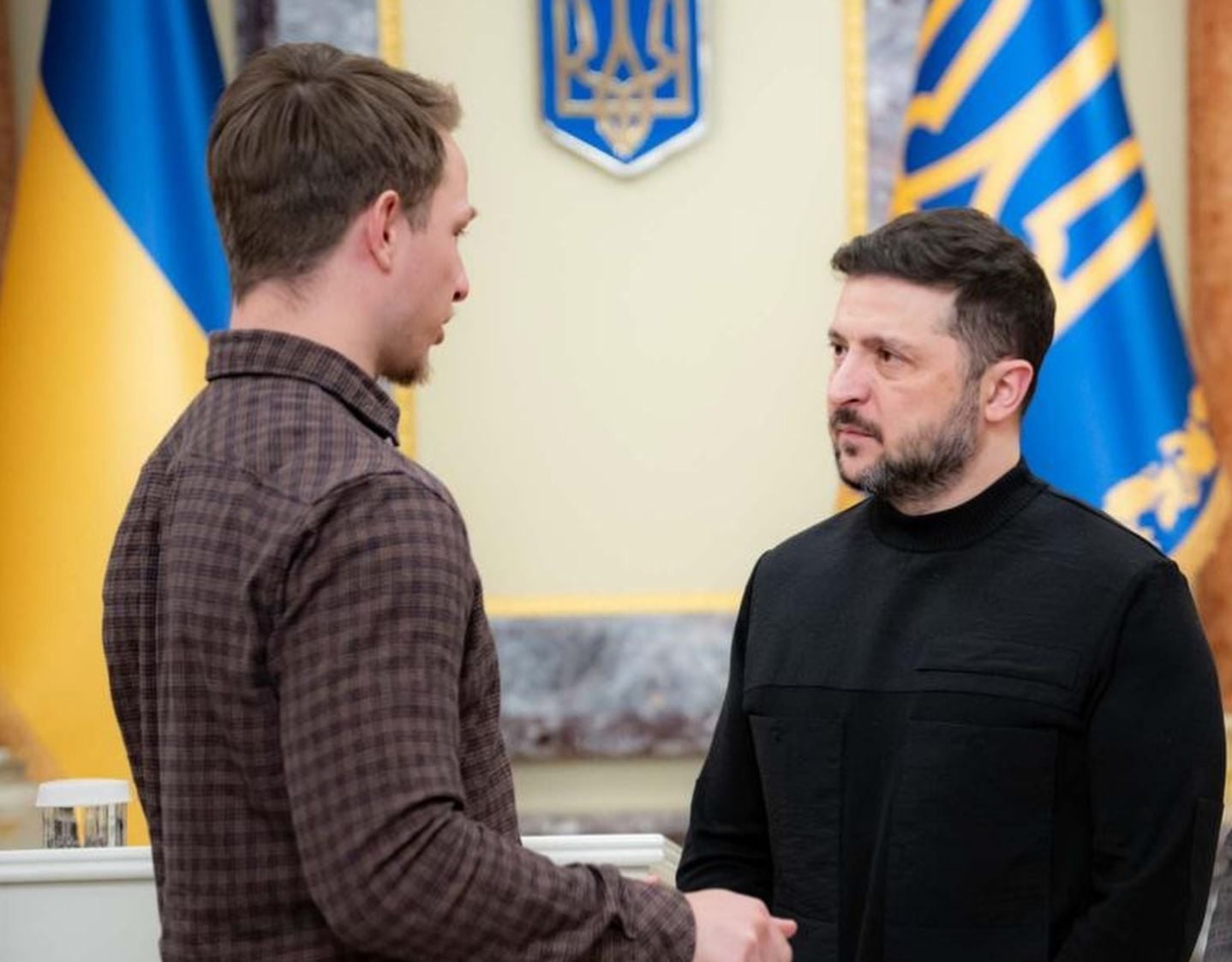 Ветеран и бывший "холостяк" Александр "Терен" получил награды от Зеленского